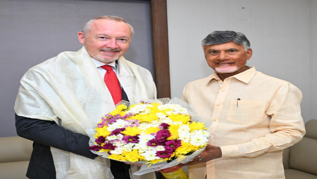 Chandrababu meets Belgian trade