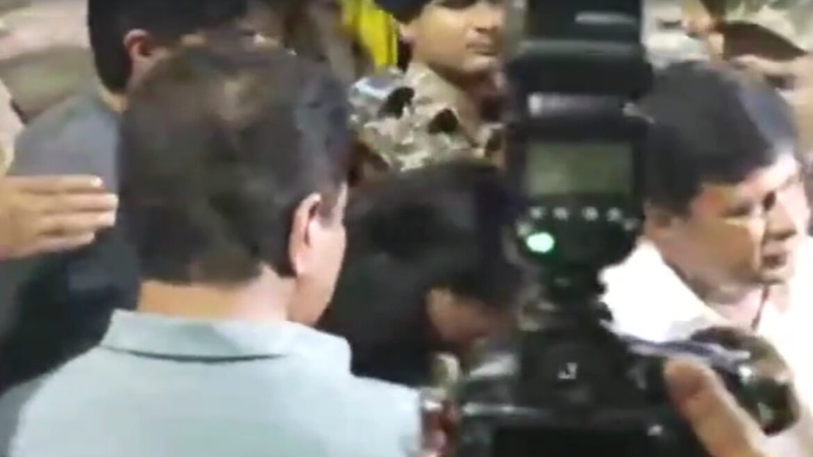 KTR wipes tears of Kavitha