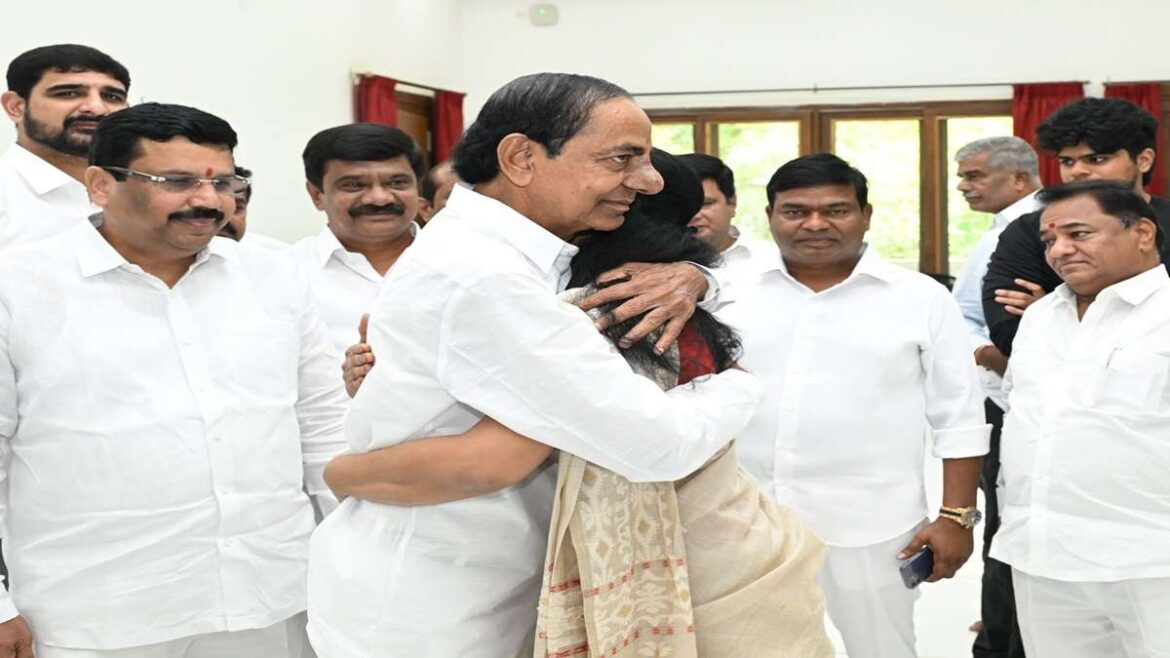 Kavitha meets kcr