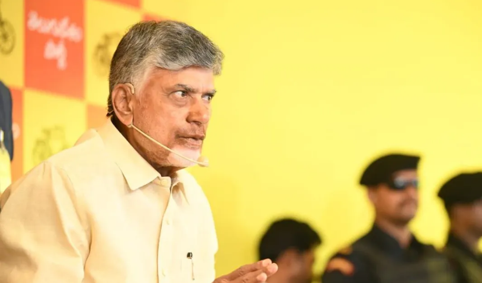 Chandrababu on budget Chandrababu on rtc bus