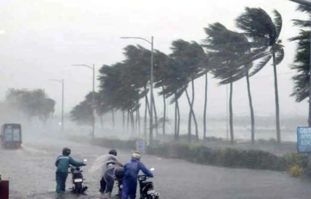 cyclone Dana trains cancelled