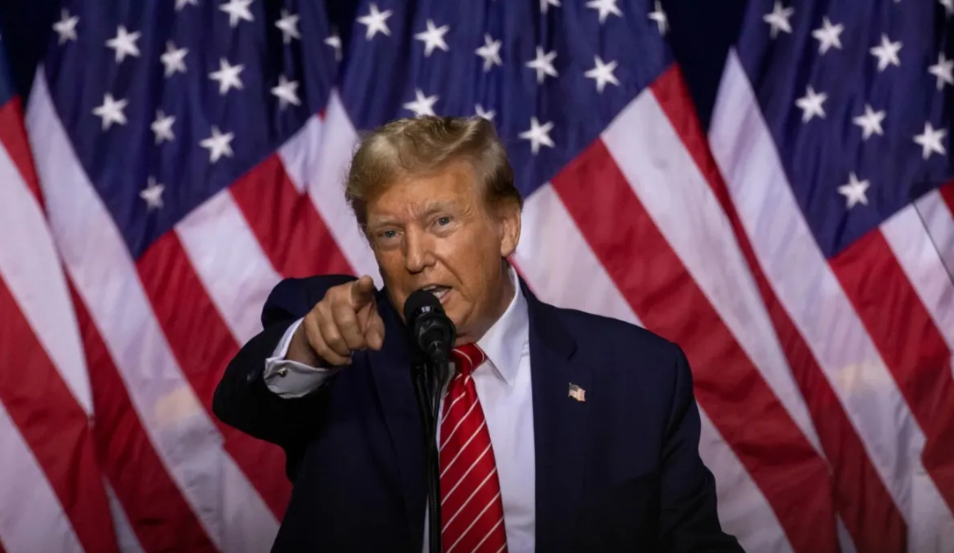 Donald Trump TIM COOK Donald Trump TIM COOK