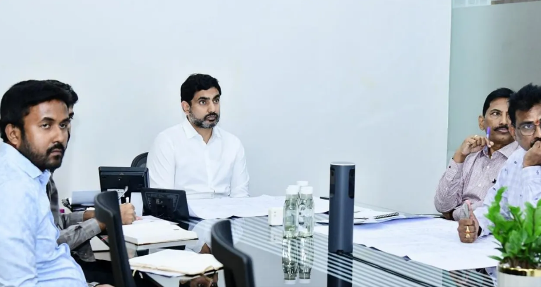 Nara lokesh on Mangalagiri hospital
