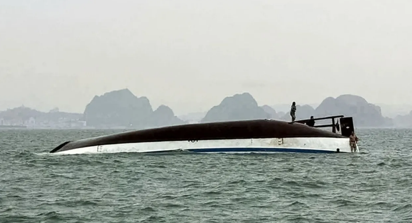 Boat capsize Boat capsize