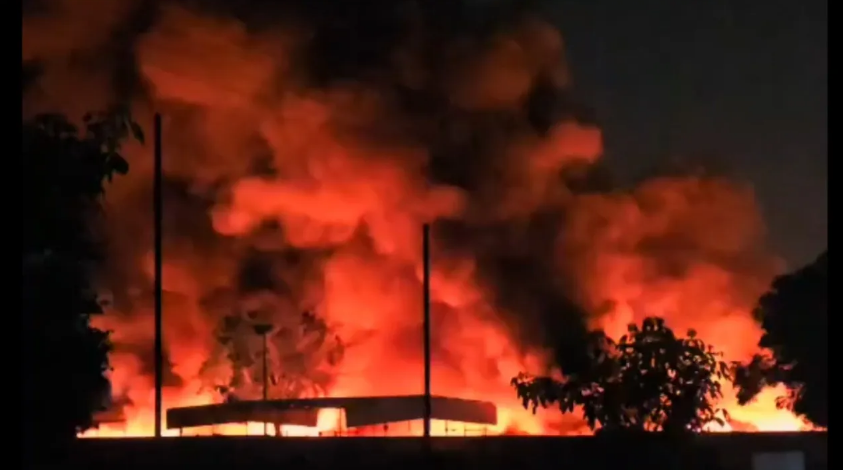 Hyderabad: Major Fire Engulfs Scrap Godown in Kushaiguda