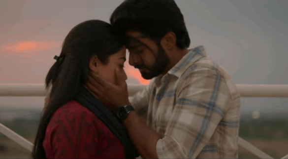 Rashmika Mandanna, Dikshit Shetty Starrer 'The Girl Friend' Trailer Out: A Fresh Take on College Romance - RTV English